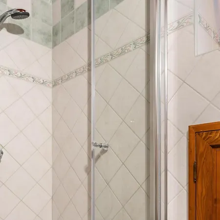 4 Bedroom Stunning In Vlasici - *