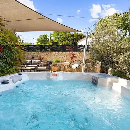 Holiday home 4 Bedroom Stunning In Vlasici - Krsan