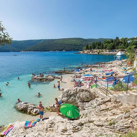 Holiday home 4 Bedroom Stunning In Vlasici -